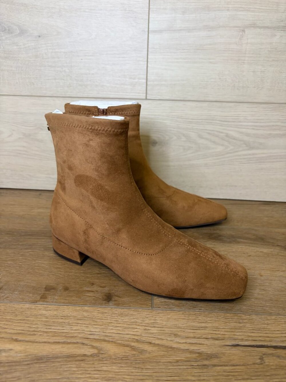 Anne Klein Women Suede Ankle Bootie Zip Heel Tan Size 070M